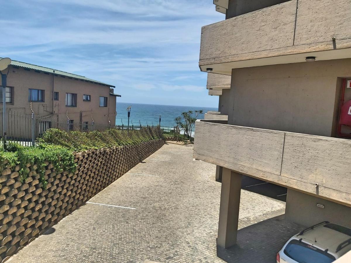 Whale Rock, Modern Beachfront Apartment Margate Eksteriør billede